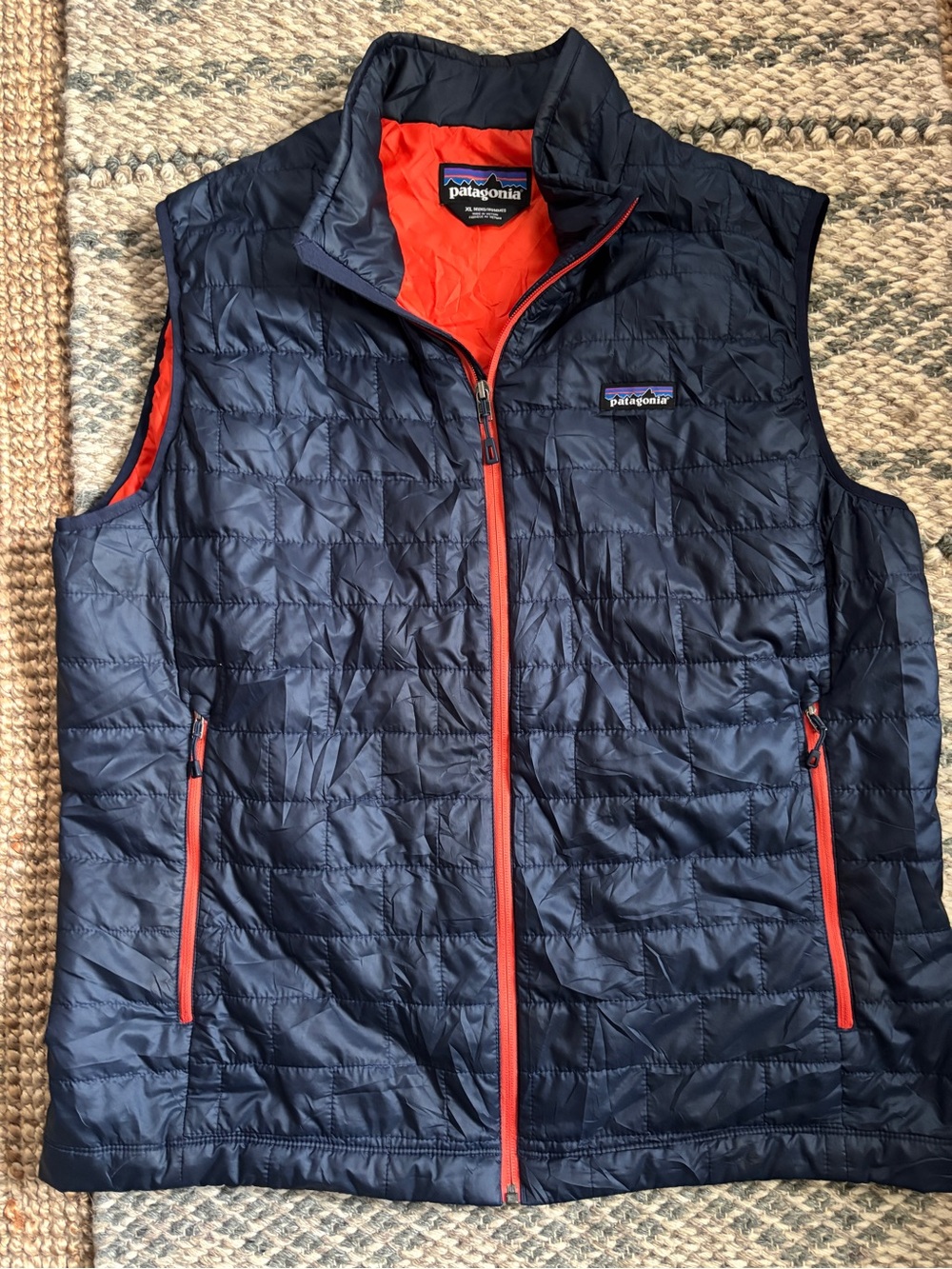 Men’s XL Patagonia Nano Vest Navy with orange